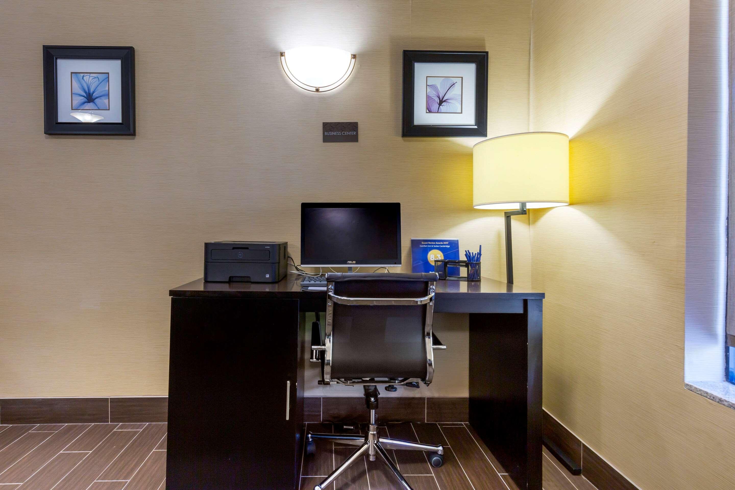 Comfort Inn & Suites Cambridge Eksteriør bilde